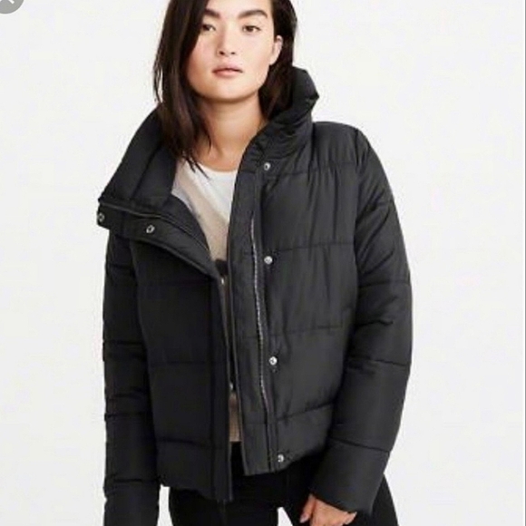 Abercrombie Short Puffer Jacket 
